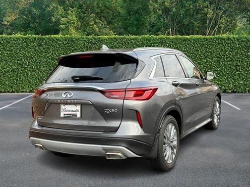 2025 INFINITI QX50 LUXE