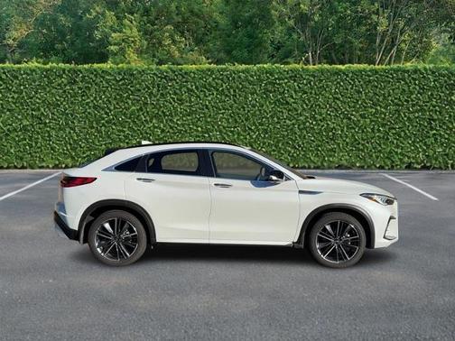2025 INFINITI QX55 ESSENTIAL