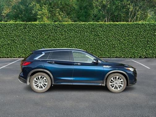 2025 INFINITI QX50 LUXE