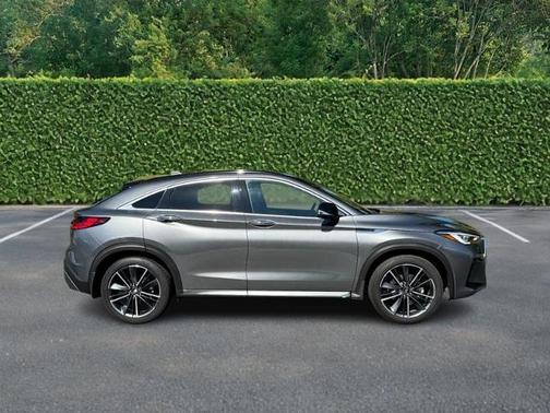 2025 INFINITI QX55 ESSENTIAL