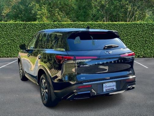 2025 INFINITI QX60 PURE