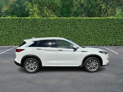2025 INFINITI QX50 LUXE