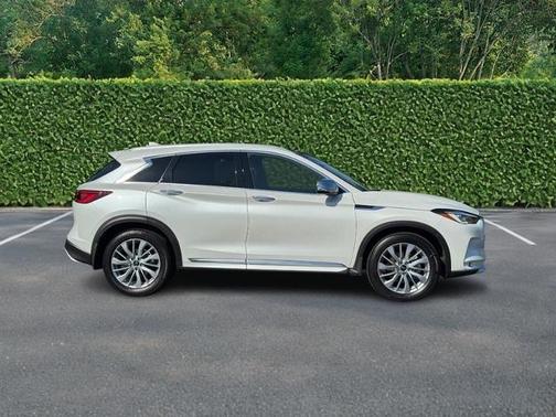2024 INFINITI QX50 LUXE