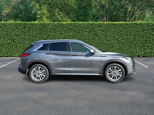 2024 INFINITI QX50 LUXE