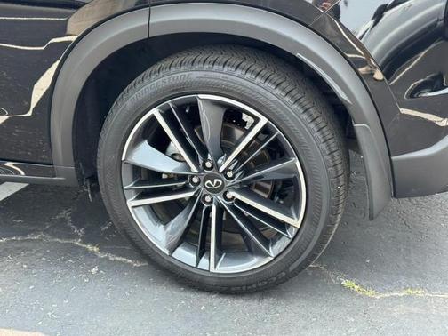 2025 INFINITI QX55 LUXE