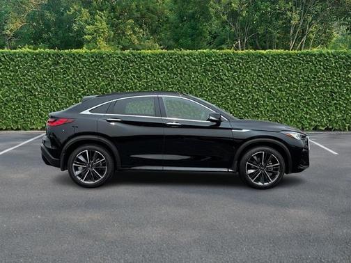 2025 INFINITI QX55 LUXE