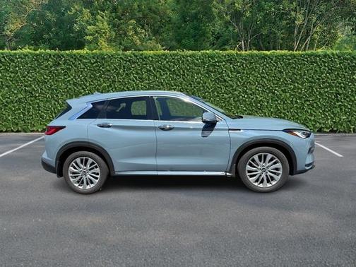 2024 INFINITI QX50 LUXE