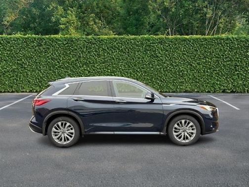 2025 INFINITI QX50 LUXE
