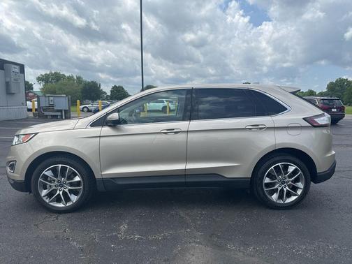 White Gold Metallic 2018 Ford Edge Titanium