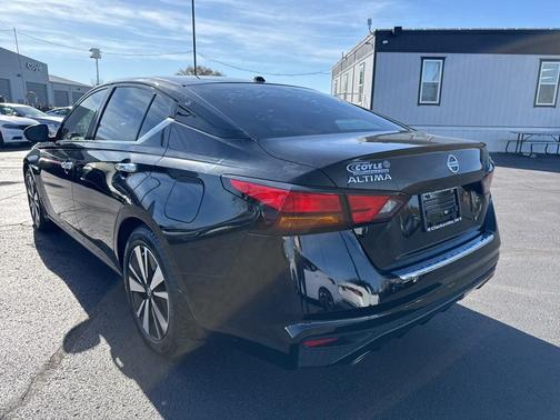 2022 Nissan Altima 2.5 SL