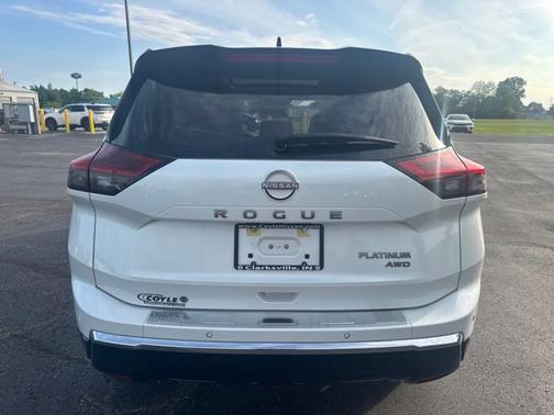Wht Blk Roof 2024 Nissan Rogue Platinum