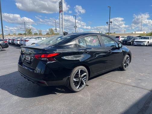 2025 Nissan Versa 1.6 SR