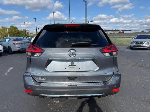2020 Nissan Rogue SL