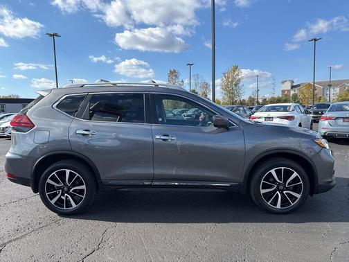2020 Nissan Rogue SL