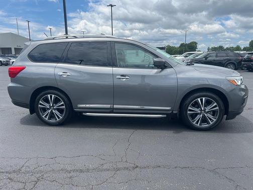 2018 Nissan Pathfinder Platinum