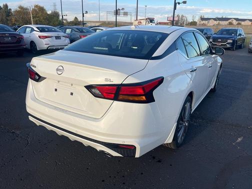 2025 Nissan Altima SL