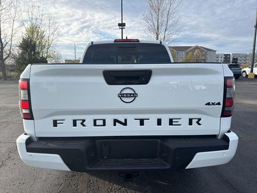 Glacier White 2026 Nissan Frontier SV