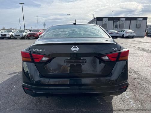 2021 Nissan Altima 2.5 SV