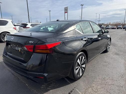 2021 Nissan Altima 2.5 SV