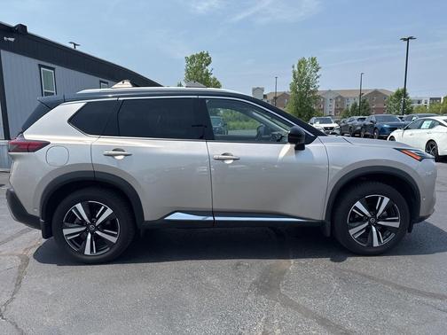 2021 Nissan Rogue Platinum