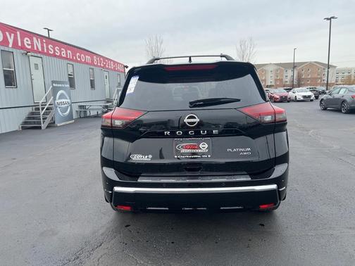 2025 Nissan Rogue Platinum