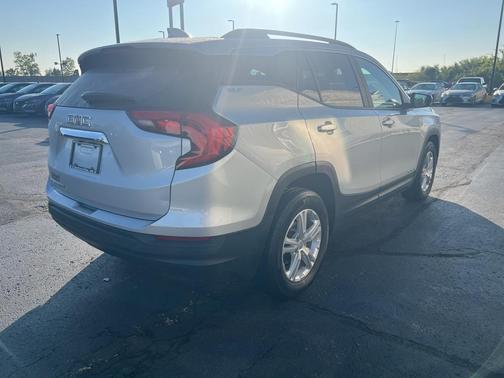 2021 GMC Terrain SLE
