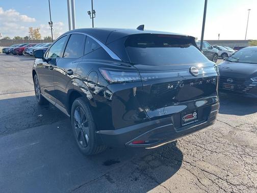 2026 Nissan Murano SL