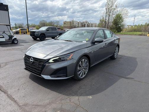 Gun Metallic 2026 Nissan Altima 2.5 SV