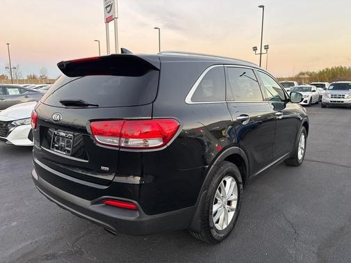 2018 Kia Sorento LX