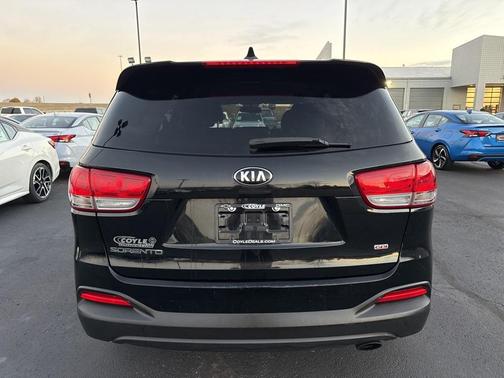 2018 Kia Sorento LX