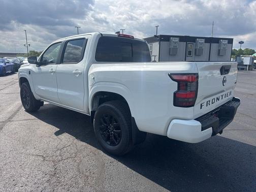 Glacier White 2026 Nissan Frontier SV