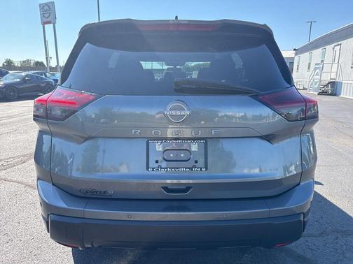 Gun Metallic 2024 Nissan Rogue S