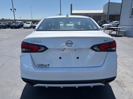 2023 Nissan Versa 1.6 SV
