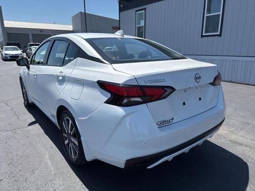 2023 Nissan Versa 1.6 SV