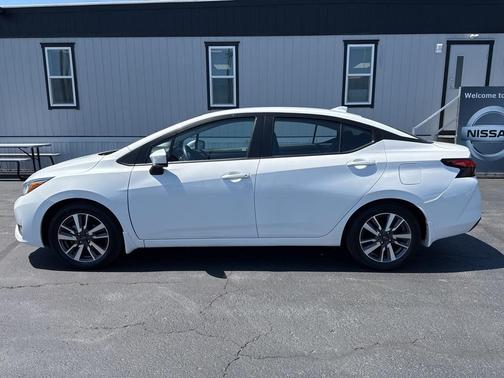 2023 Nissan Versa 1.6 SV