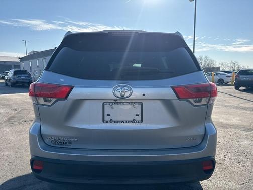 2018 Toyota Highlander SE