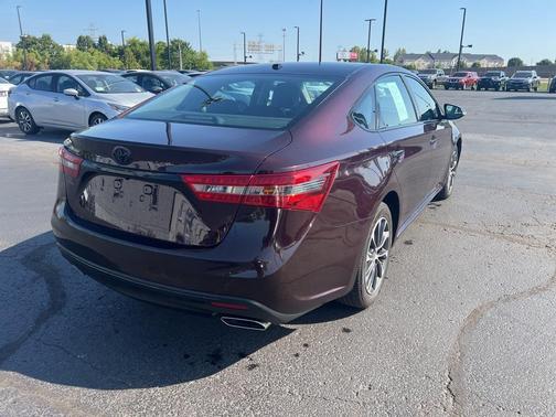 2017 Toyota Avalon XLE