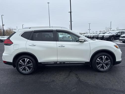 2017 Nissan Rogue SL