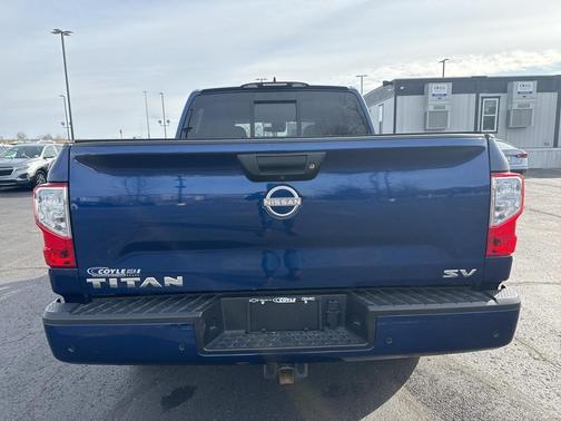 2024 Nissan Titan SV