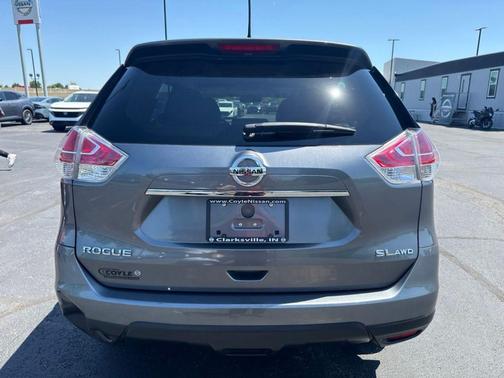 Gun Metallic 2016 Nissan Rogue SL