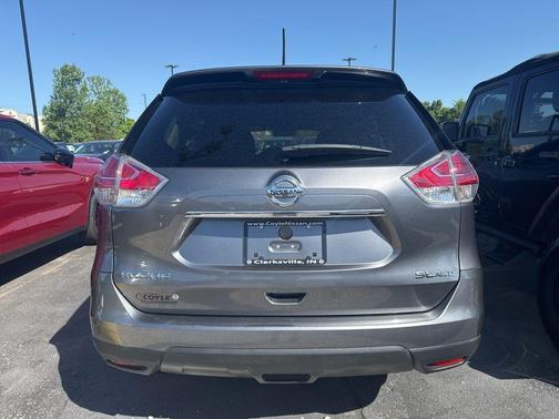 Gun Metallic 2016 Nissan Rogue SL