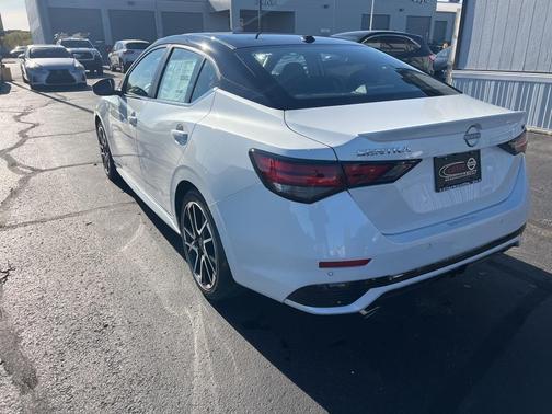2025 Nissan Sentra SR