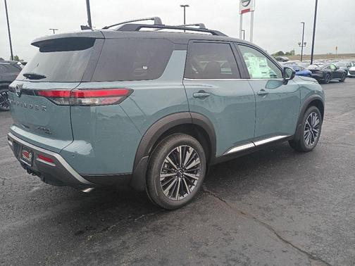 2t Teal Blk Rf 2026 Nissan Pathfinder Platinum