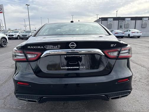 2023 Nissan Maxima SV