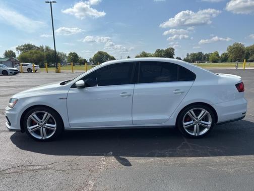 2017 Volkswagen Jetta GLI