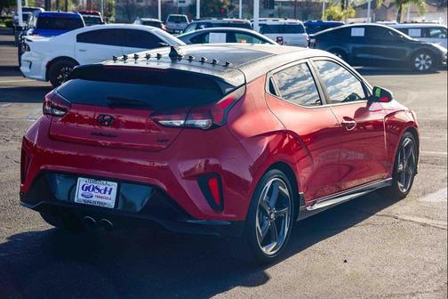 2020 Hyundai Veloster Base