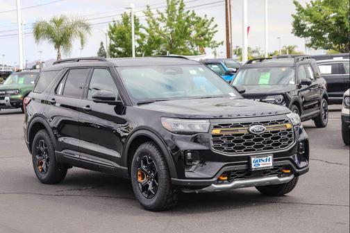 Agate Black Metallic 2026 Ford Explorer Tremor