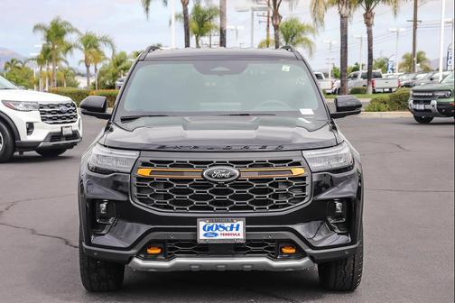 Agate Black Metallic 2026 Ford Explorer Tremor