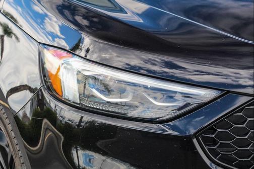 2020 Ford Edge ST
