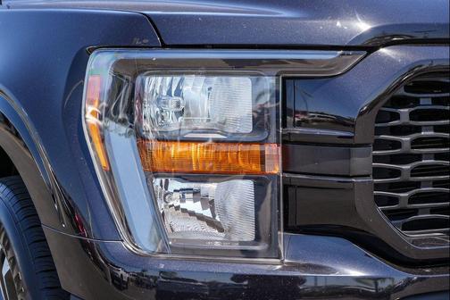 Agate Black Metallic 2023 Ford F-150 XL